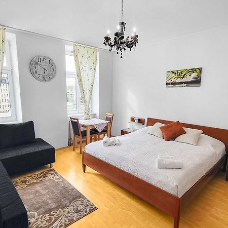 Spacious Three-Bedroom, Three King-Size Beds Wien Ngoại thất bức ảnh
