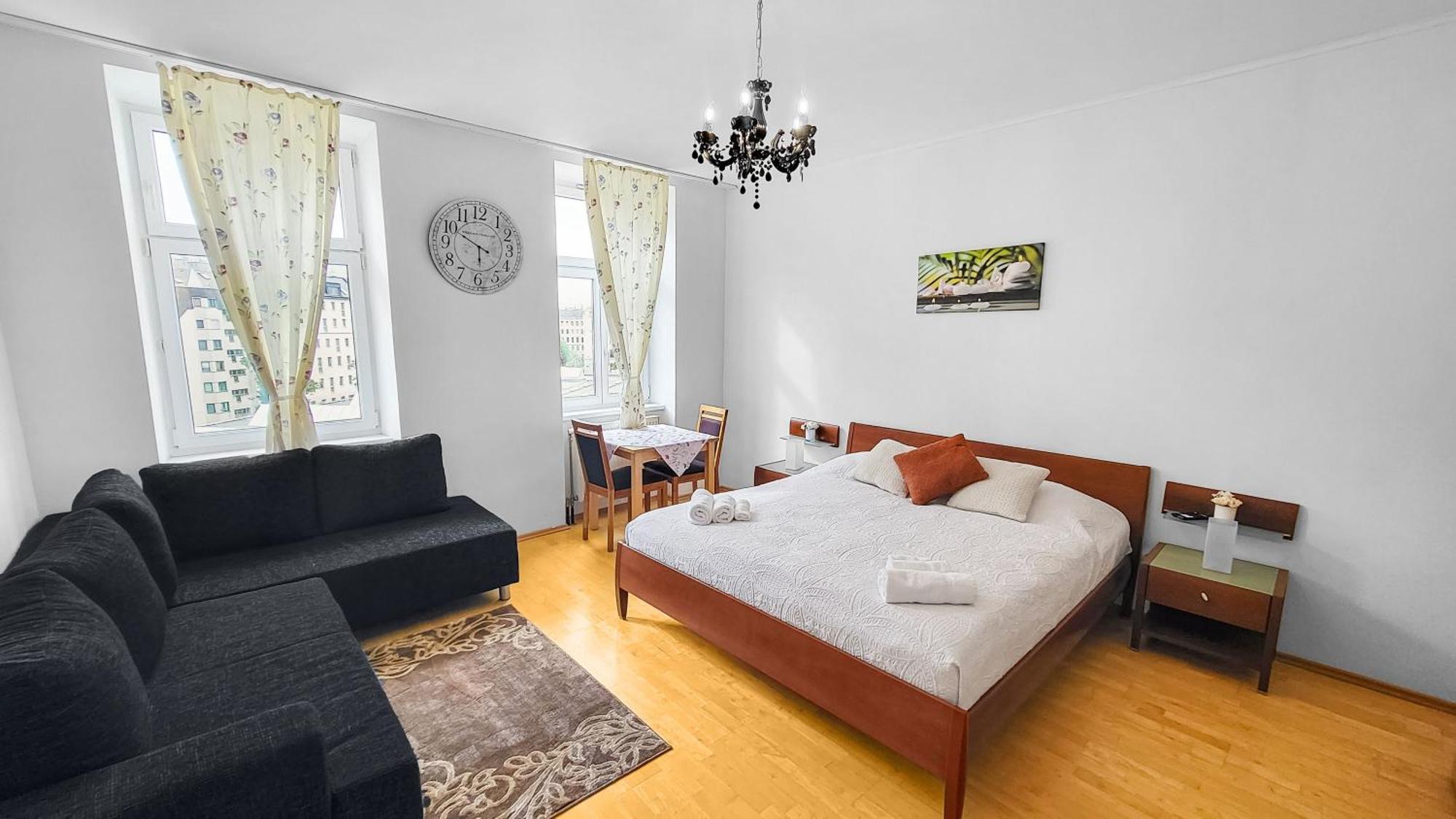 Spacious Three-Bedroom, Three King-Size Beds Wien Ngoại thất bức ảnh