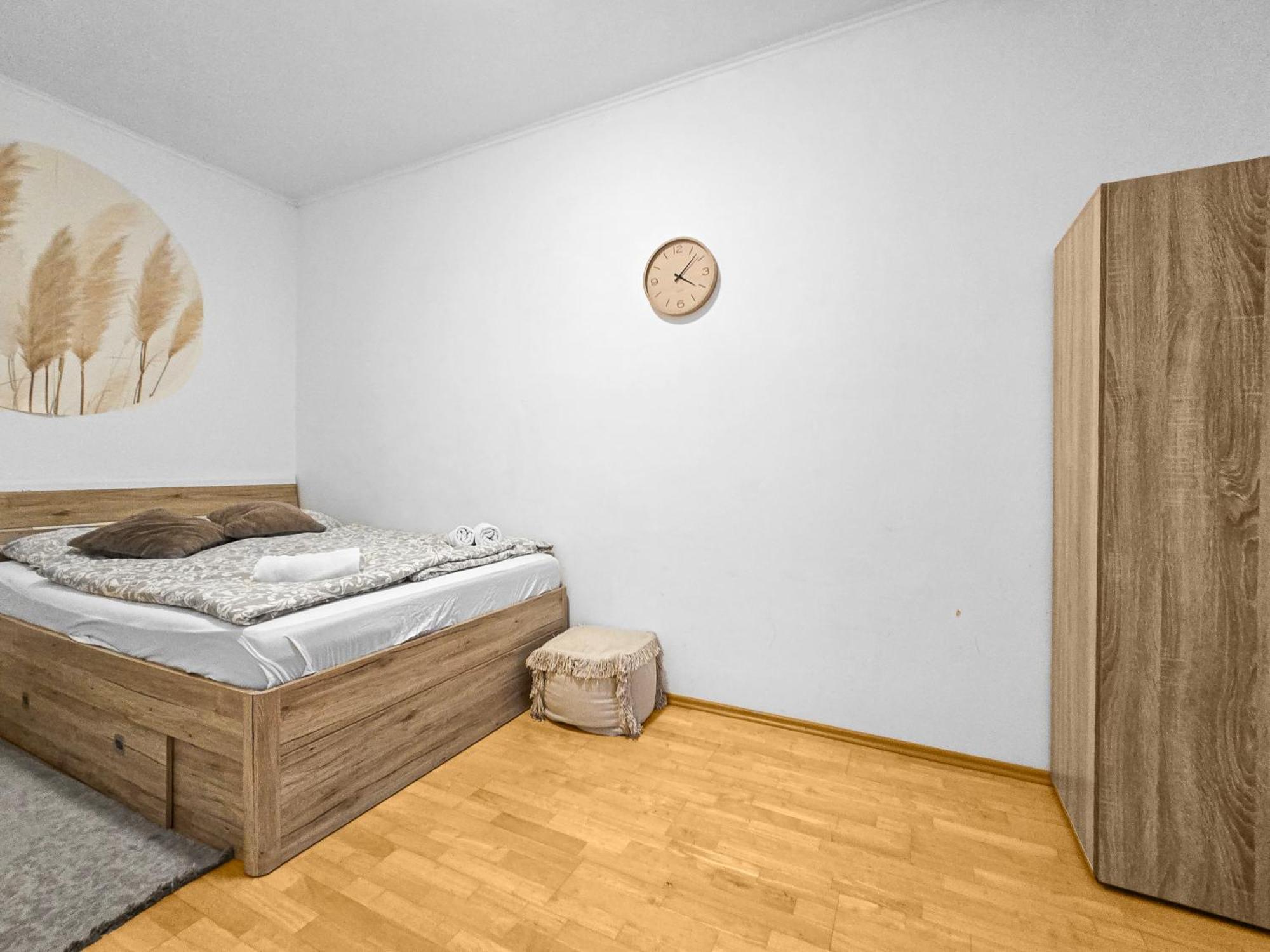 Spacious Three-Bedroom, Three King-Size Beds Wien Ngoại thất bức ảnh